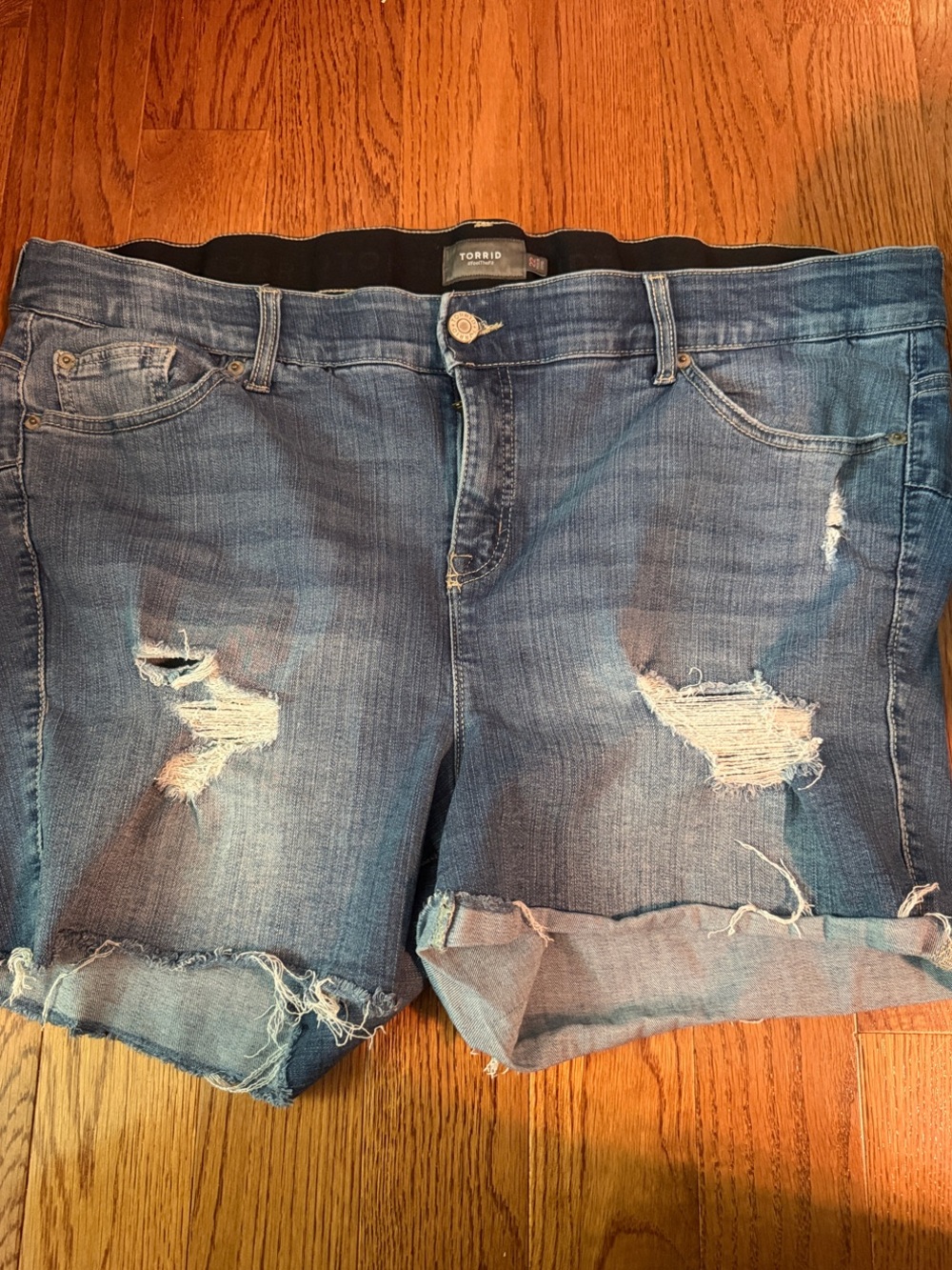 Torrid Distressed Light Blue Denim Jean Shorts 22 NWOT